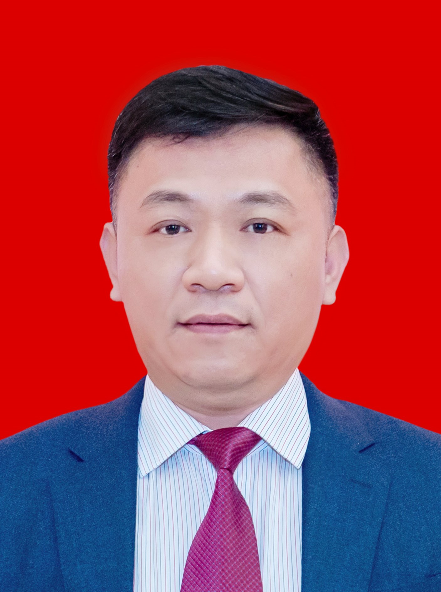 执行会长胡明